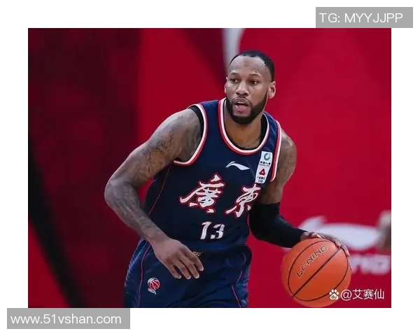 李根的篮球传奇：从青涩少年到职业巨星的奋斗之路