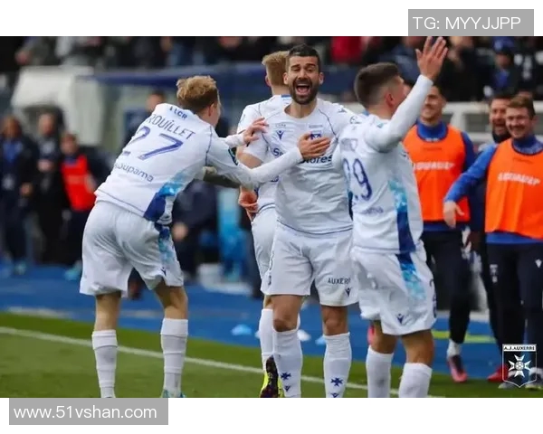 法乙索肖主场迎战欧塞尔争夺积分两队状态各异谁能笑到最后